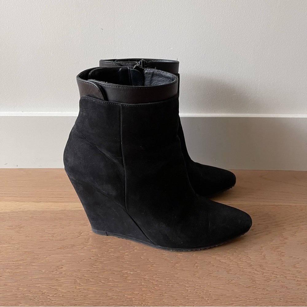 VINCE LUDLOW WEDGE BOOTIES in Black Suede